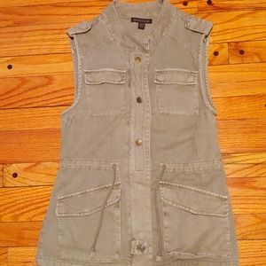 Super cute cargo vest xs